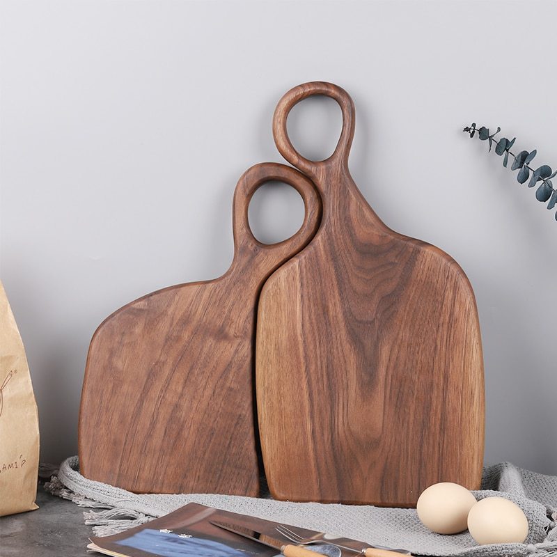 The Elegance of the Black Walnut Cutting Board